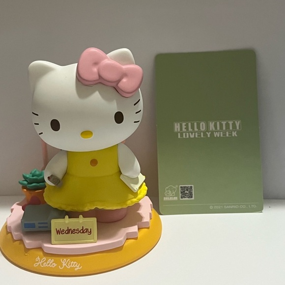 Hello Kitty Lovely Week Blind Box Figure-Wednesday - Picture 2 of 10